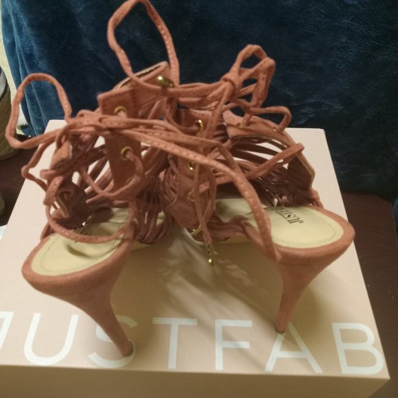 Heels - Picture 2 of 4